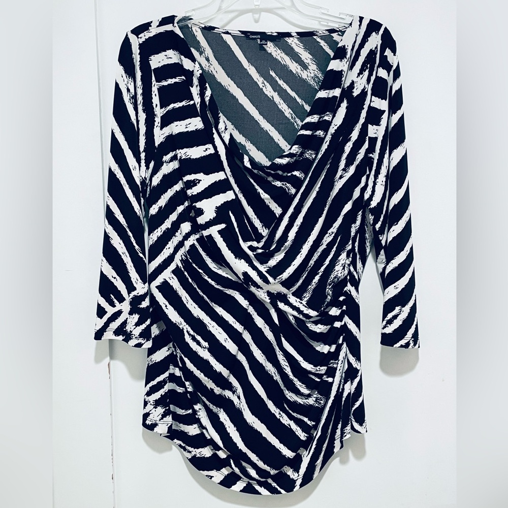 ☀️2/$20 Chaus Black& White Zebra Striped Women's Blouse Boatneck 3/4 Sleeve Top.